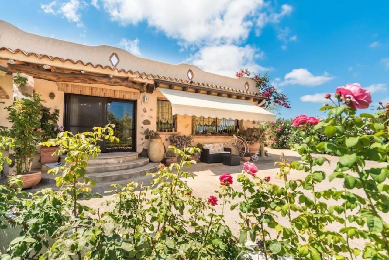Villa Con Immenso Giardino Orosei Kültér fotó