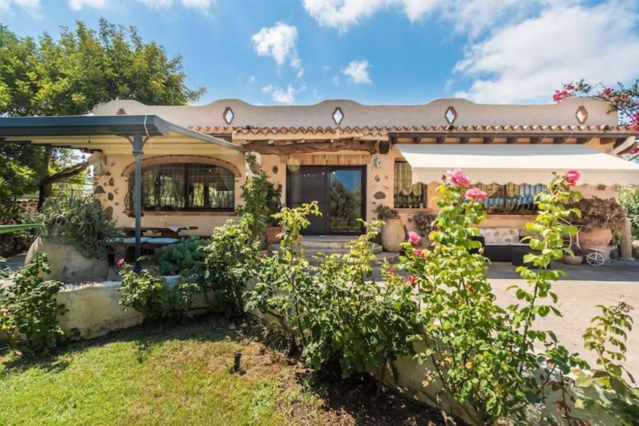 Villa Con Immenso Giardino Orosei Kültér fotó